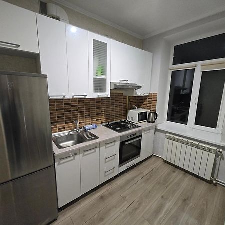 White New Apartments Ultracentral 2-Rooms In The Heart Chisináu Exterior foto