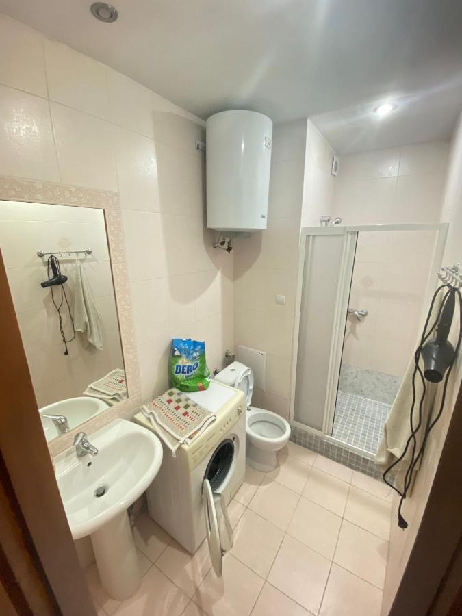 White New Apartments Ultracentral 2-Rooms In The Heart Chisináu Exterior foto