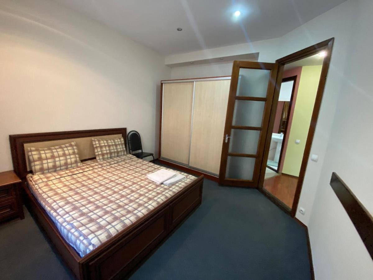 White New Apartments Ultracentral 2-Rooms In The Heart Chisináu Exterior foto