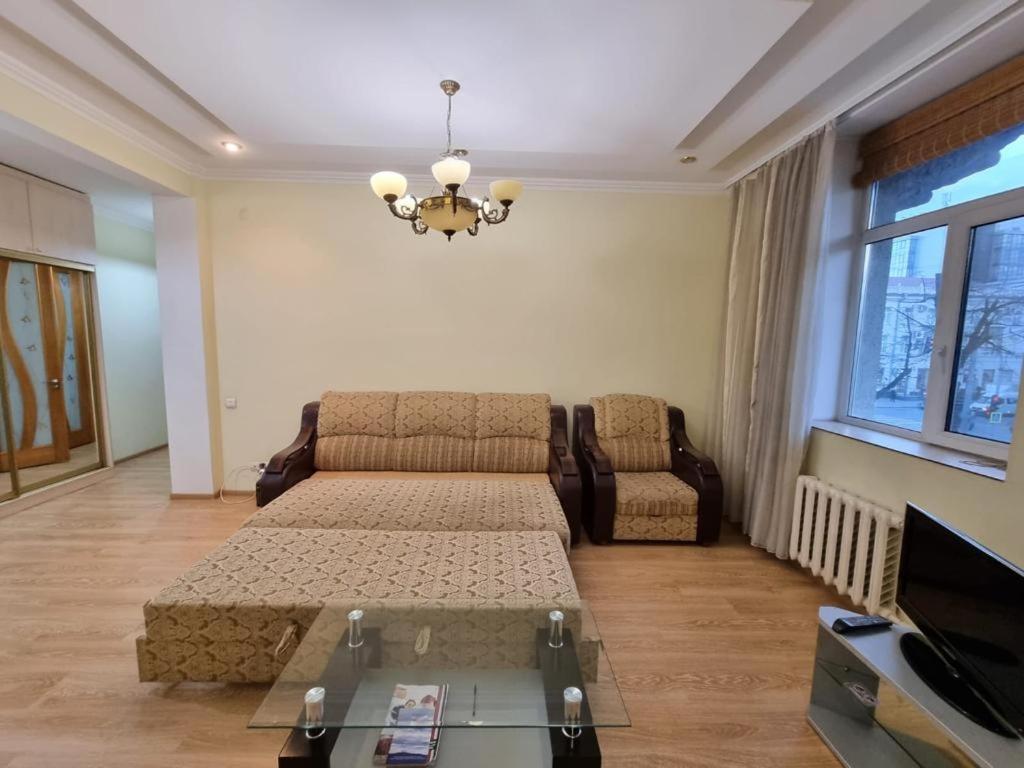 White New Apartments Ultracentral 2-Rooms In The Heart Chisináu Exterior foto