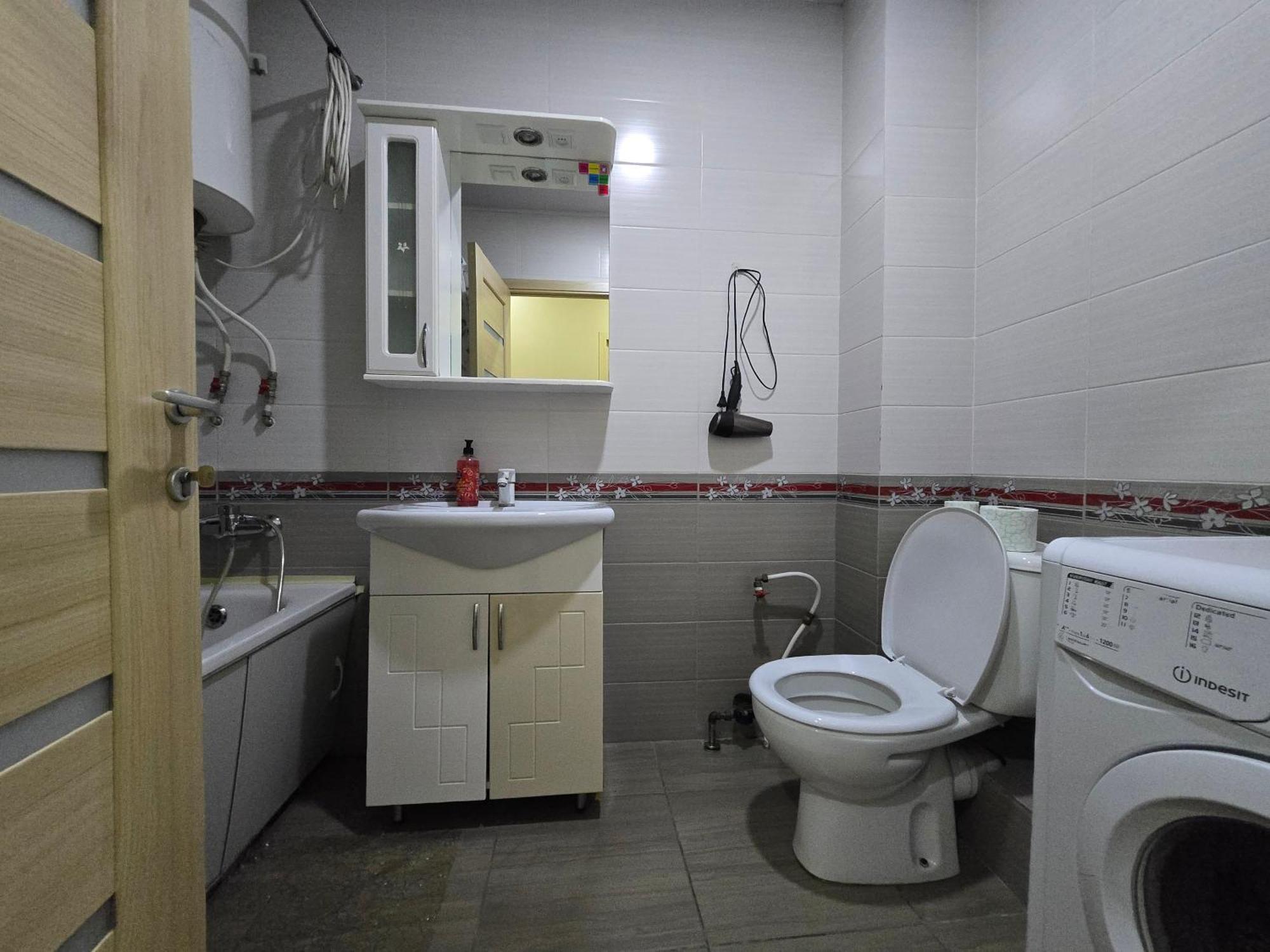White New Apartments Ultracentral 2-Rooms In The Heart Chisináu Exterior foto
